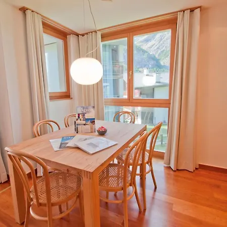 Casa D'amore, Lyskamm